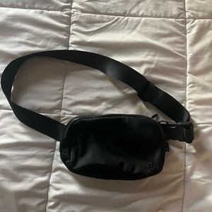 Black Lululemon belt bag